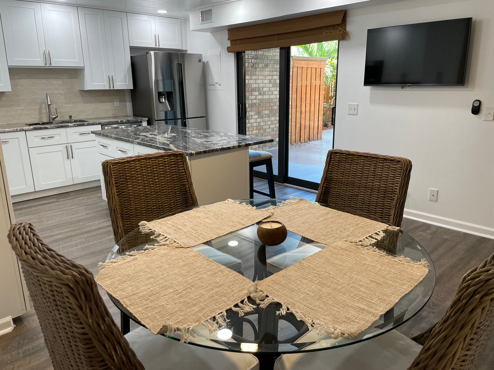 1420 Ocean Way photo 2